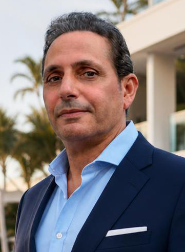Simon Gedz, luxury real estate specialist